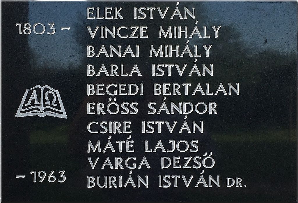 A 2015-ben felavatott II. Lelkipásztori Emléktábla TESEH_iii-emlektabla-1803-1963-1024x696.jpg